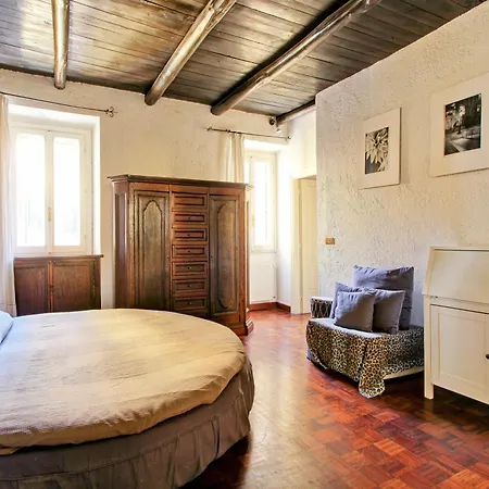 Campo De Fiori - Loft In Originario Anfiteatro Appartement Rome